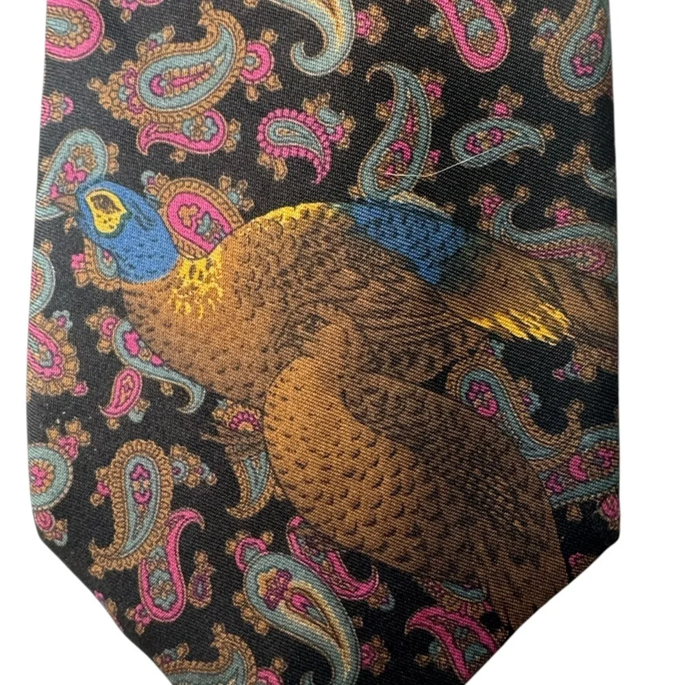 Michael Jacobs Collection Tie Real Ancient Madder Paisley Bird 100% Silk D403